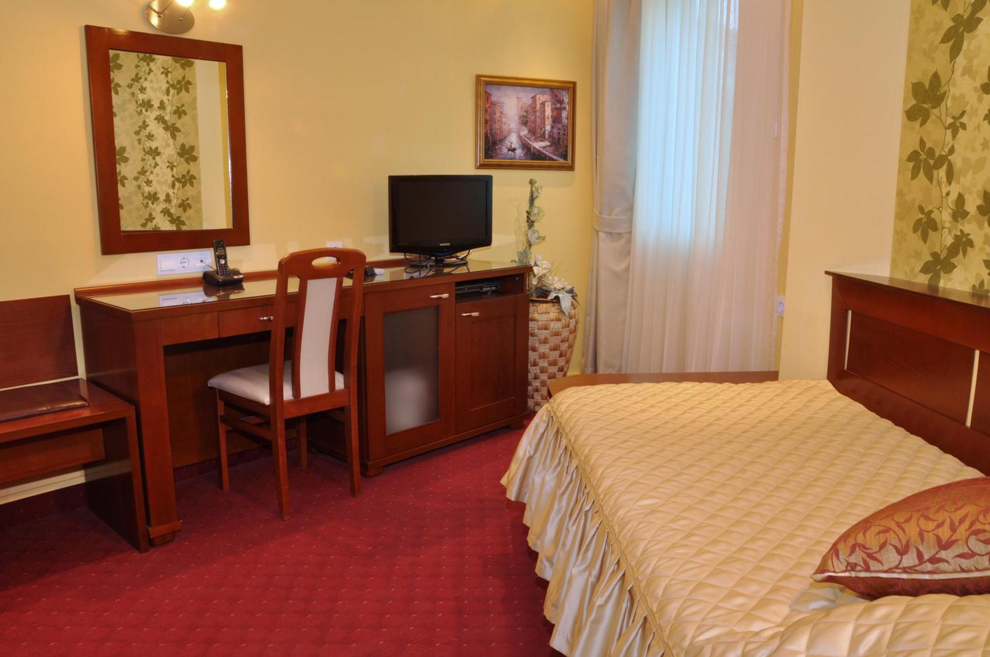 Hotel Botika Kraljevo Kamer foto