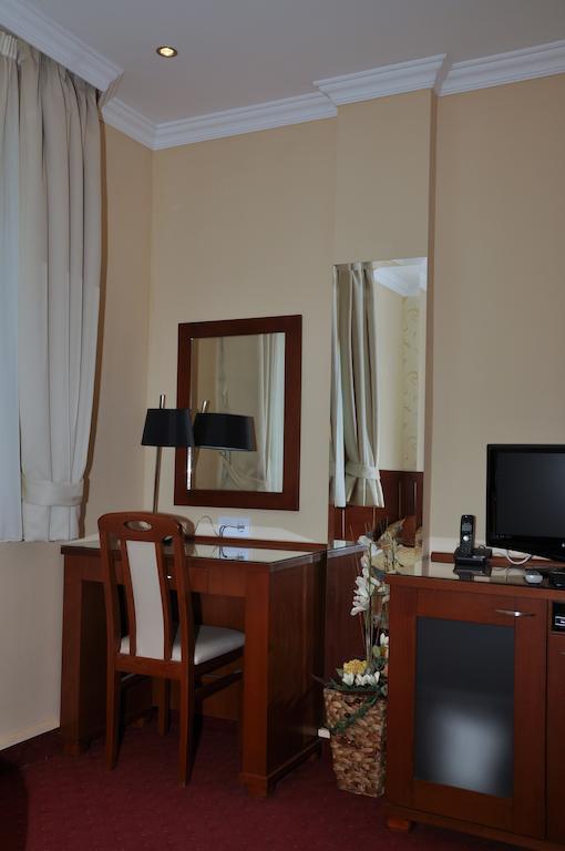 Hotel Botika Kraljevo Kamer foto