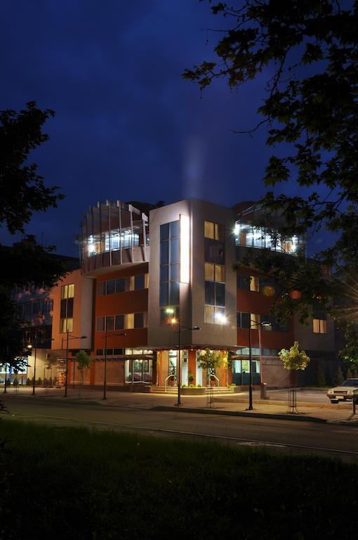 Hotel Botika Kraljevo Buitenkant foto